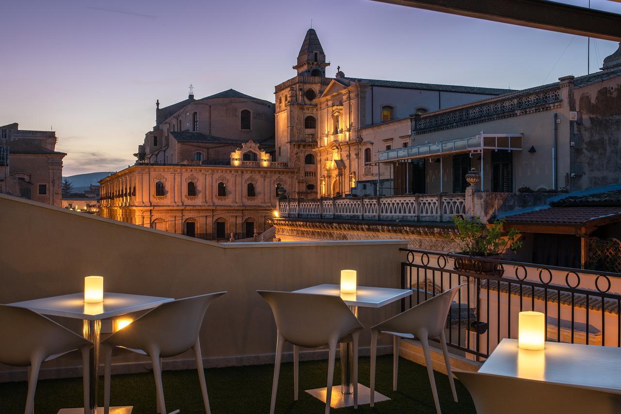 Hotel Porta Reale Νότο Εξωτερικό φωτογραφία